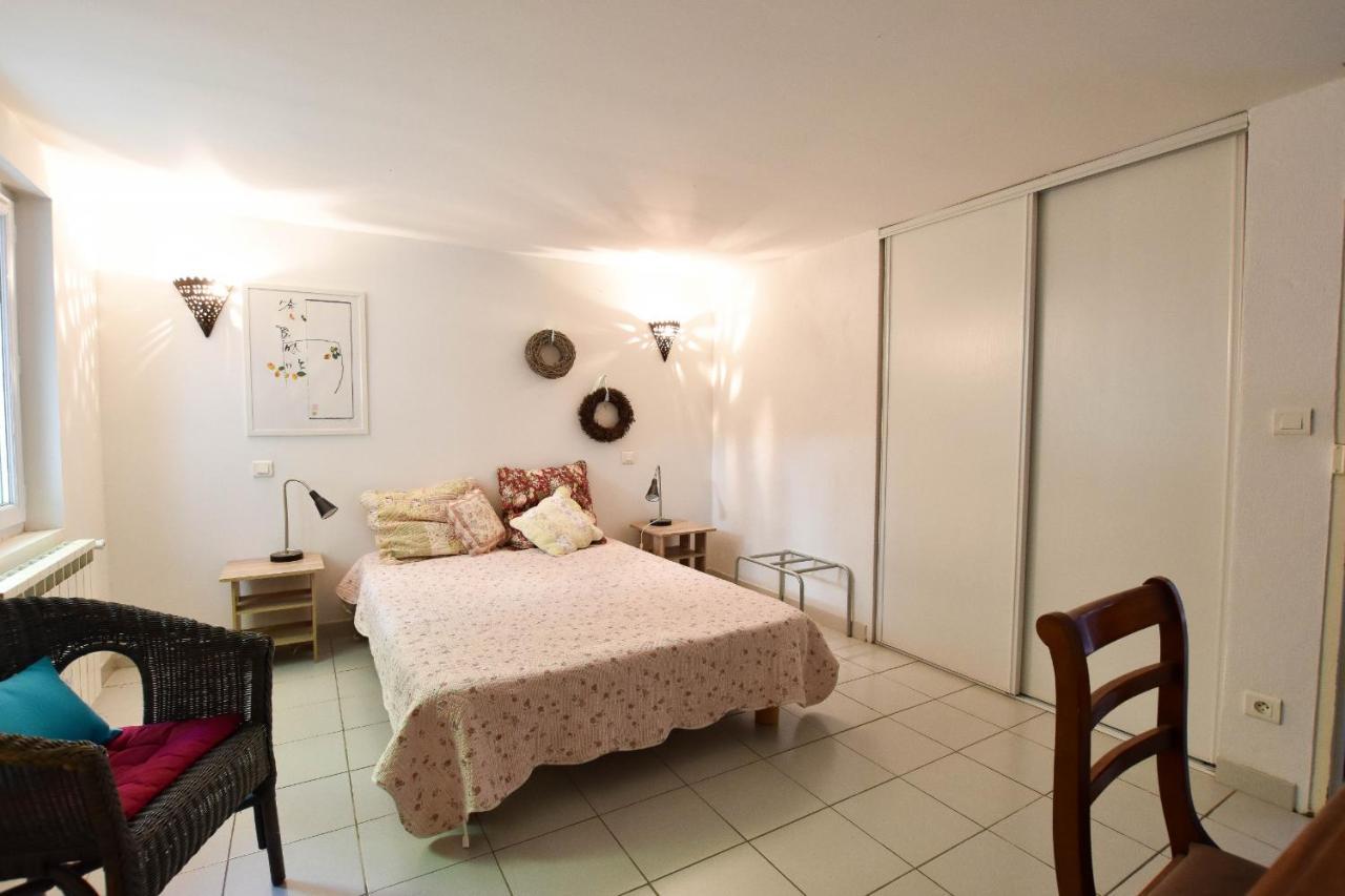 Apartament Moulin Rose, Parking - Jardin Arles Zewnętrze zdjęcie